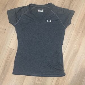 Under Armour Women's Dark Gray V-Neck Tee
